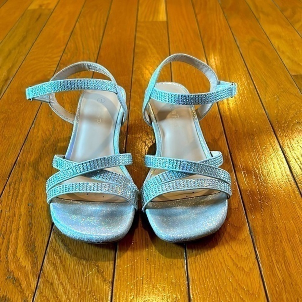 DREAM PAIRS Girls Sz 1 Sandals Low Heel Ankle Strap Open Toe Sandals Rhinestone